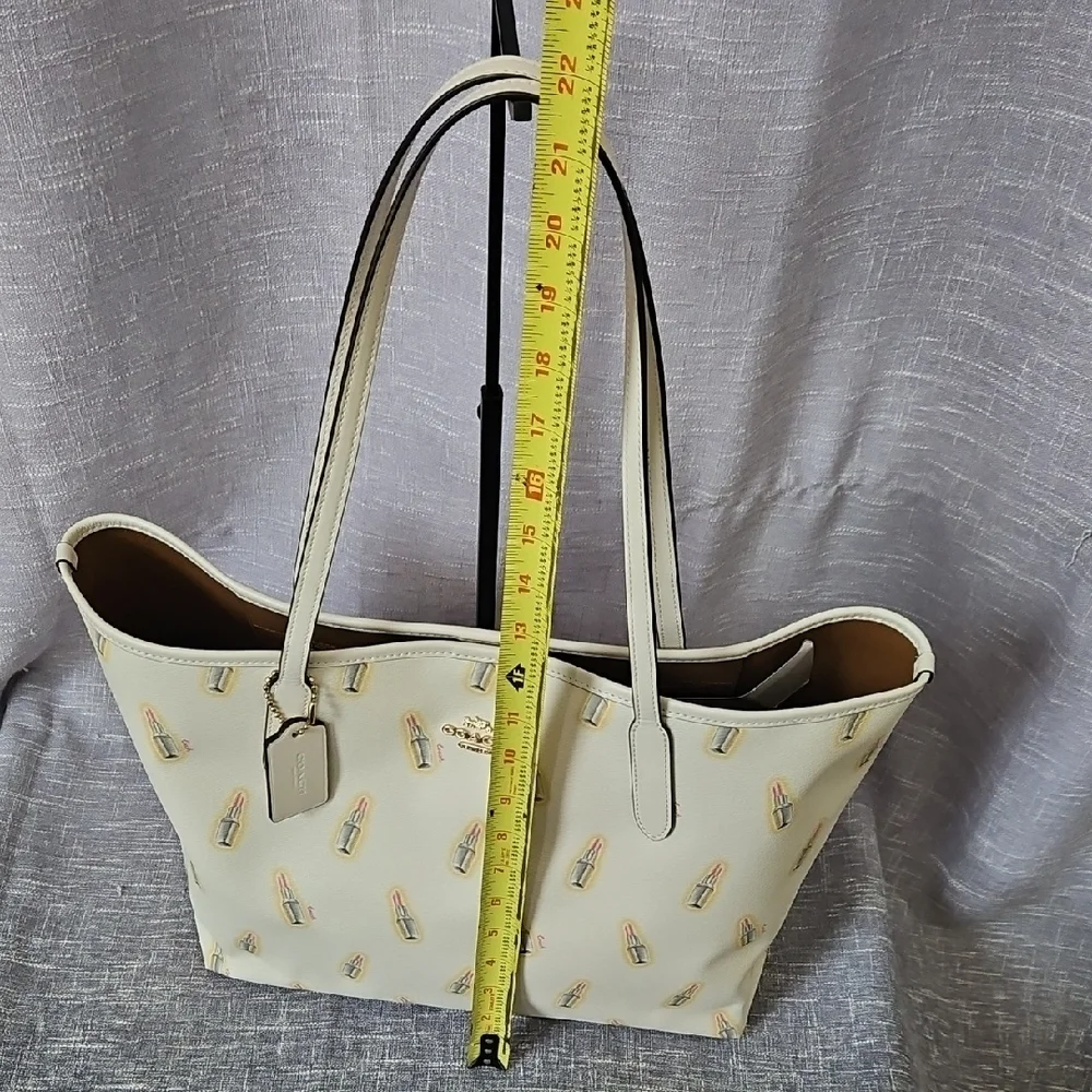 Coach Ivory Tote with Lipstick Design